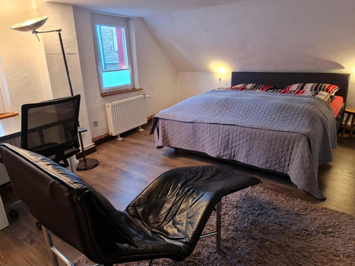Schoenste Lage Am Rhein In Unmittelbarer Stadtnaehe, B & B Cologne Exterior photo