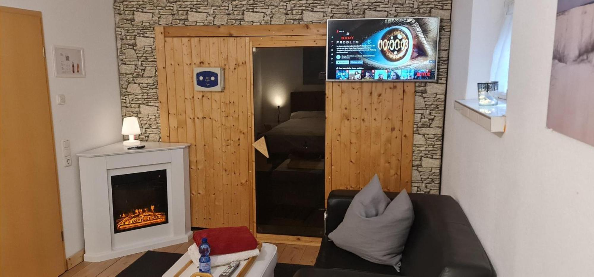 Schoenste Lage Am Rhein In Unmittelbarer Stadtnaehe, B & B Cologne Room photo